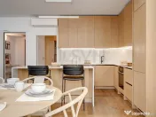 TOWNHOUSE 4 camere si gradina Avalon 