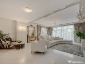 Vila superba cu piscina Otopeni drum privat 