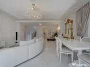 Vila superba cu piscina Otopeni drum privat 