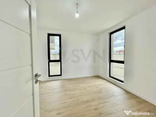 Casa cu 5 camere tip duplex