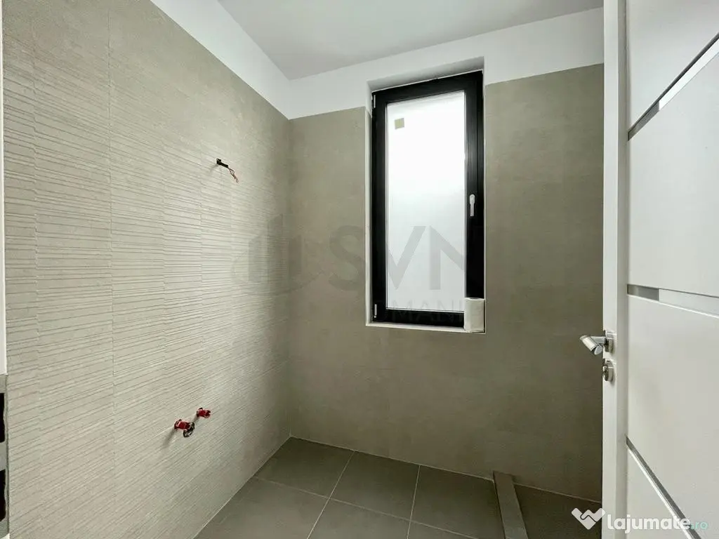 Casa cu 5 camere tip duplex