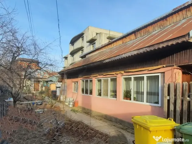Teren cu 2 Case de Voluntari Pipera