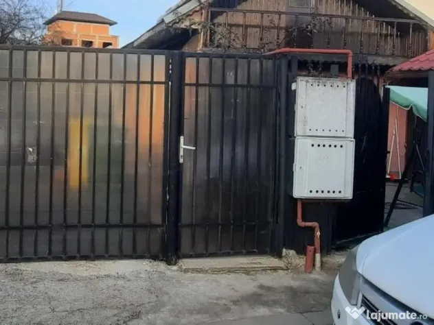 Teren cu 2 Case de Voluntari Pipera