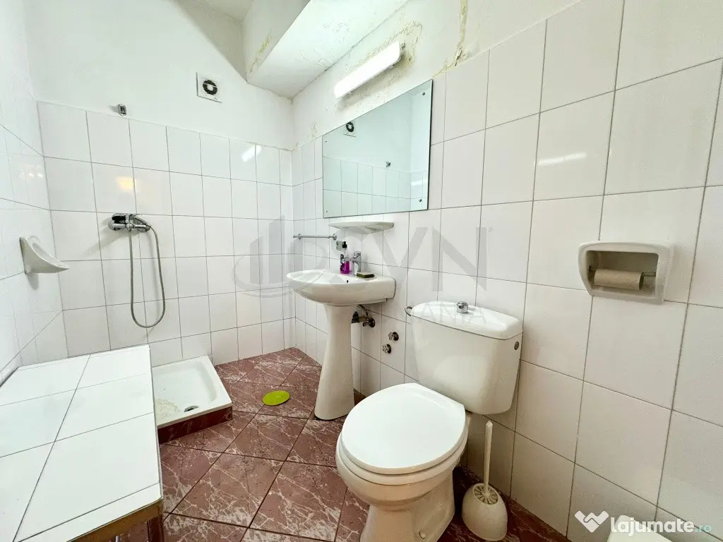 Oportunitate 3 camere - 2 Grupuri Sanitare I Piata Kogaln...