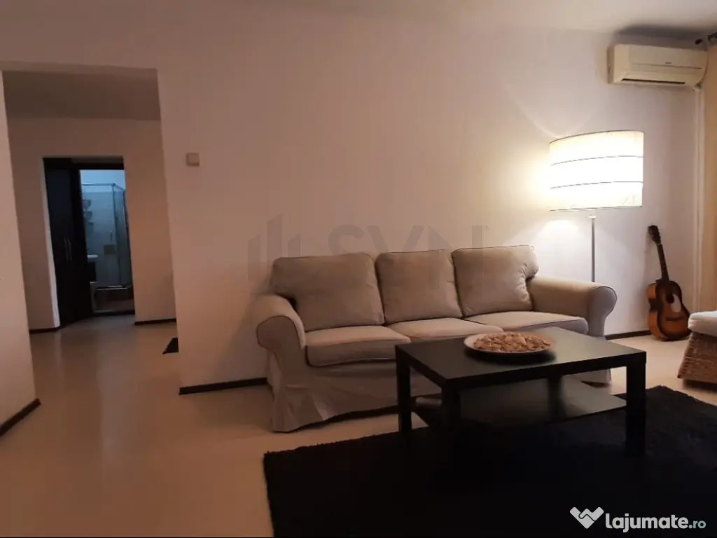 2 Camere Aviatiei