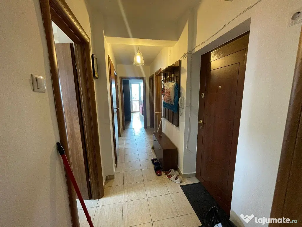 APARTAMENT CU 4 CAMERE
