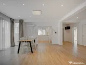 Vila individuala in Tunari l Curte 
