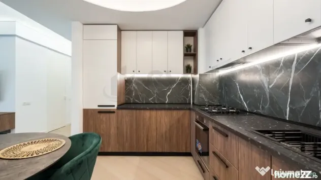 3 camere lux cu parcare si boxa incluse Cortina North