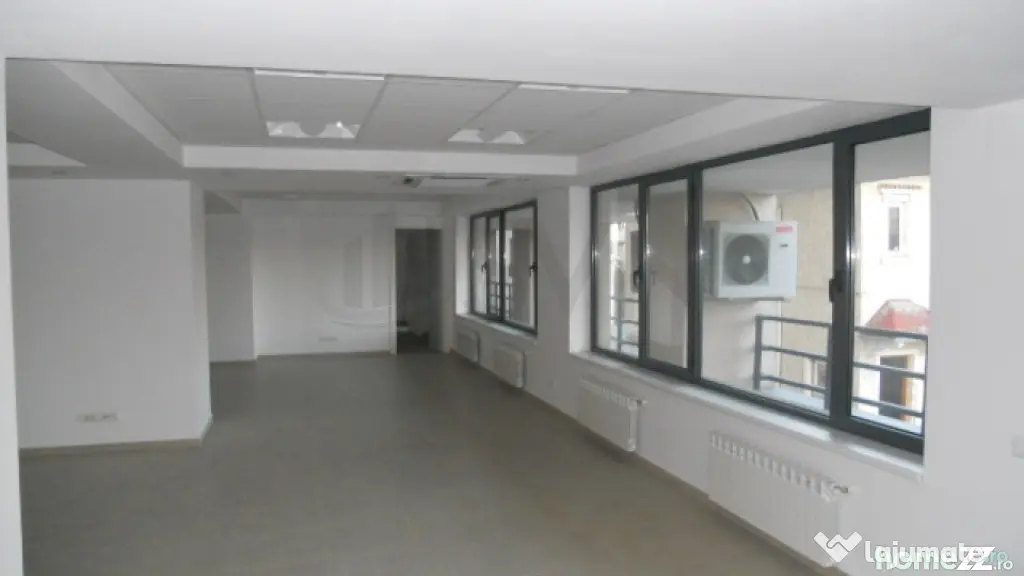Spatiu showroom PARTER si MEZANIN