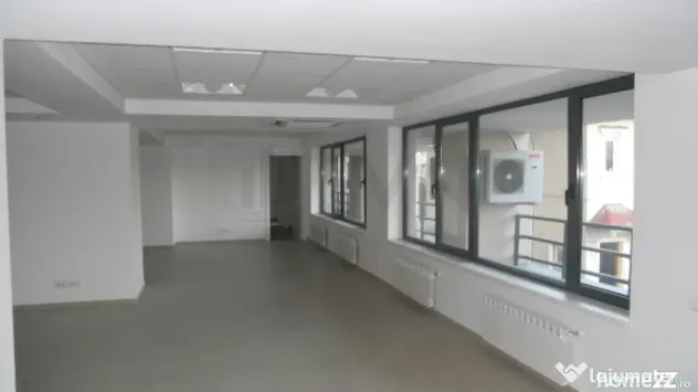 Spatiu showroom PARTER si MEZANIN