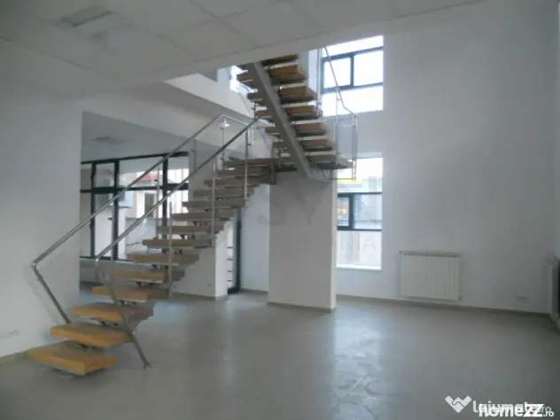 Spatiu showroom PARTER si MEZANIN