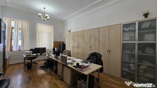 Spatiu comercial 5 camere birouri l Ultracentral