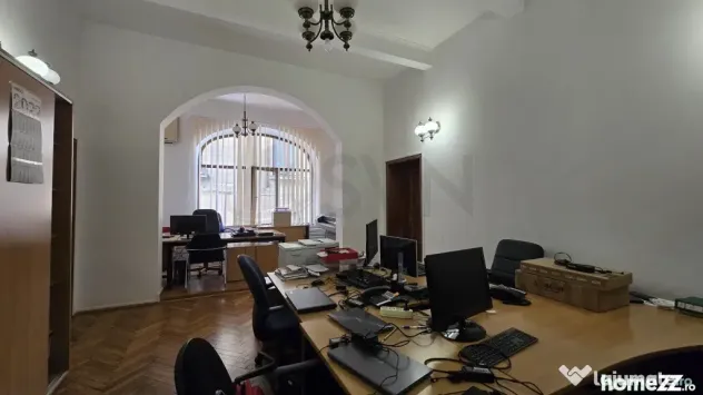 Spatiu comercial 5 camere birouri l Ultracentral