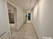 Spatiu in vila I De Inchiriat I Utilitati incluse I Piata...