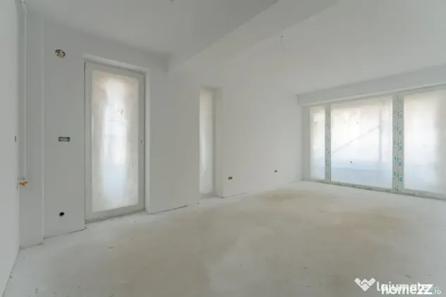 Vânzare Studio 43 mp | Balcon Generos | Predare Septembr...
