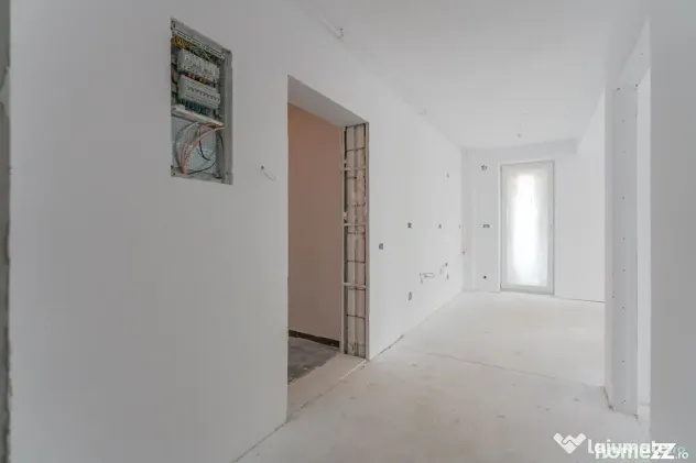 Vânzare Studio 43 mp | Balcon Generos | Predare Septembr...