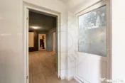 Casă renovată 2022, 3 camere, 1034 mp teren, încălzire ?