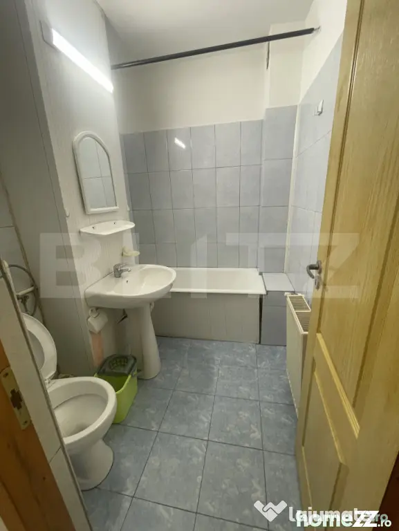 Garsoniera de vanzare, 30 mp, etaj 3, zona Centrala