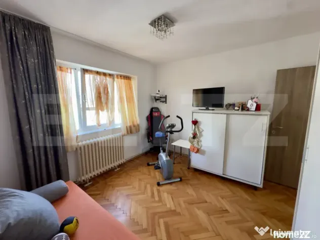 Apartament 3 camere decomandat, 76 mp, vedere panoramică, z