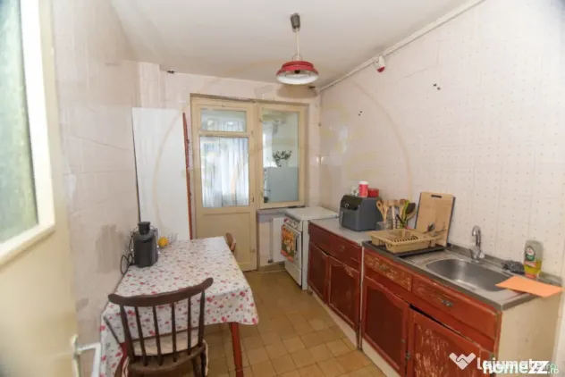Apartament 4 camere ultracentral | Strada Victoriei – Piat