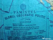 Glob luminos geopolitic anii '90 