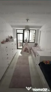 Apartament 3 camere, 2 bai, decomandat - zona Tractorul 