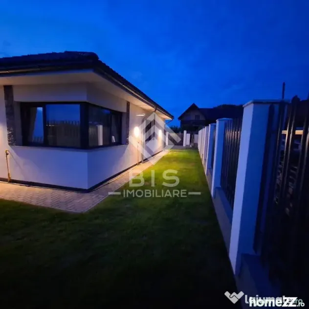 Casă la cheie,, 3 dormitoare- curte privată | Zona Vale...