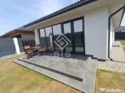 Casă la cheie,, 3 dormitoare- curte privată | Zona Vale... 