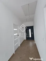 Casă la cheie,, 3 dormitoare- curte privată | Zona Vale... 
