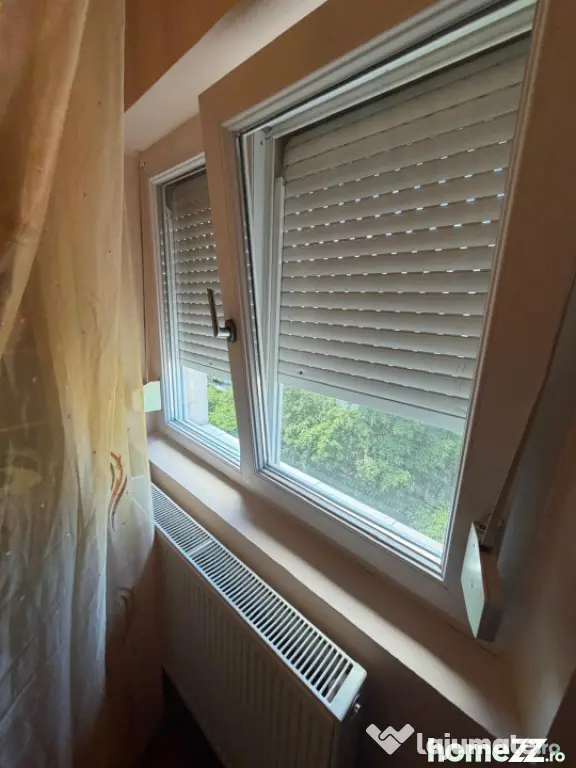 Apartament 3 camere, 66 mp, etaj 3/4, zona Filiasi