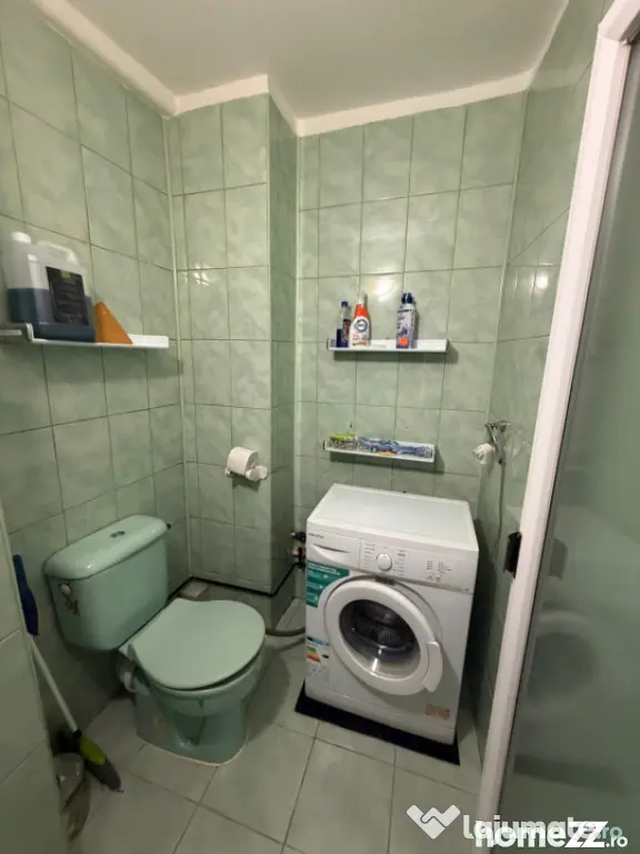 Apartament 3 camere, 66 mp, etaj 3/4, zona Filiasi