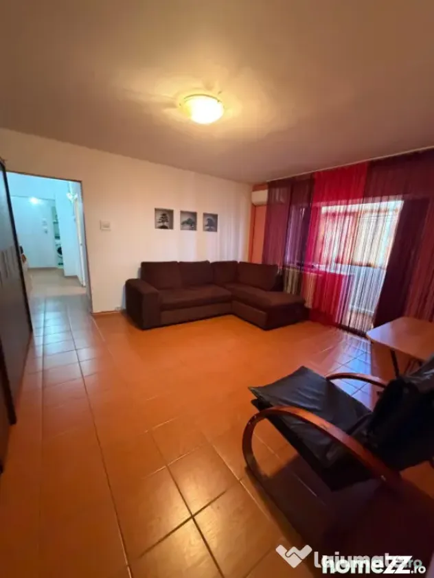 Apartament 3 camere, 66 mp, etaj 3/4, zona Filiasi