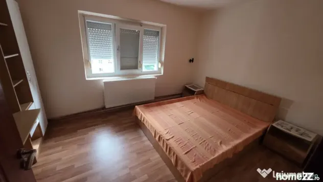 Apartament 3 camere, 66 mp, etaj 3/4, zona Filiasi