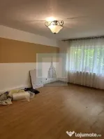 Apartament 3 camere - str. Privighetorii
