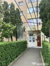 Apartament 3 camere - str. Privighetorii