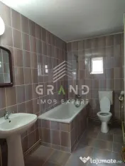 Casa individuală de închiriat | 3 camere | Curte | Terasă 