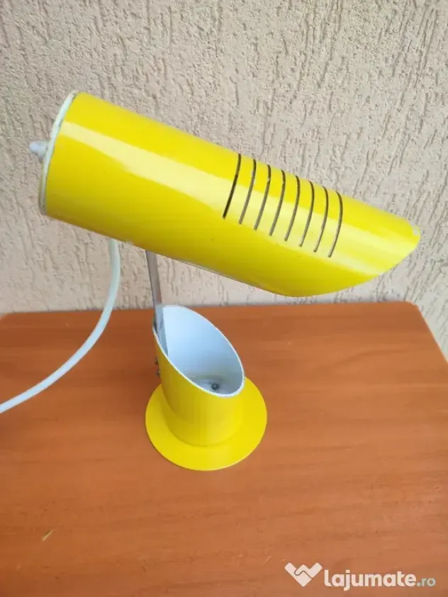 Veioză space age pliabilă