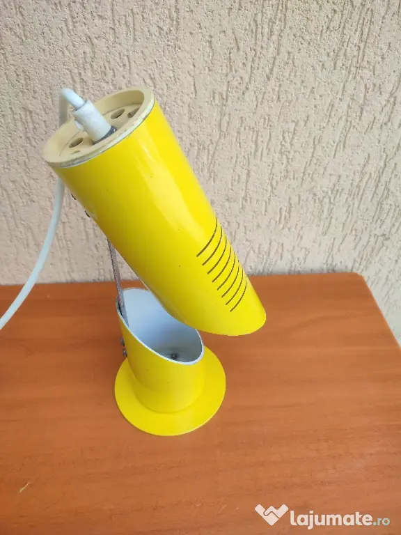 Veioză space age pliabilă