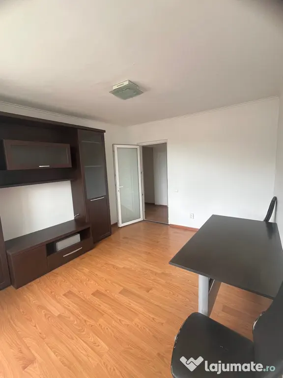 Schimb apartament 3 camere central