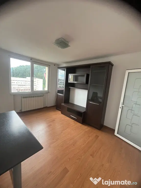 Schimb apartament 3 camere central