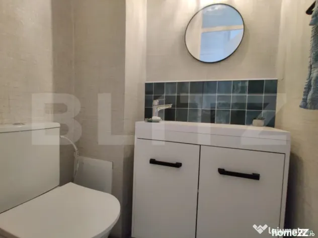 Apartament 3 camere, 65 mp, 2 bai, balcon deschis, zona Dece
