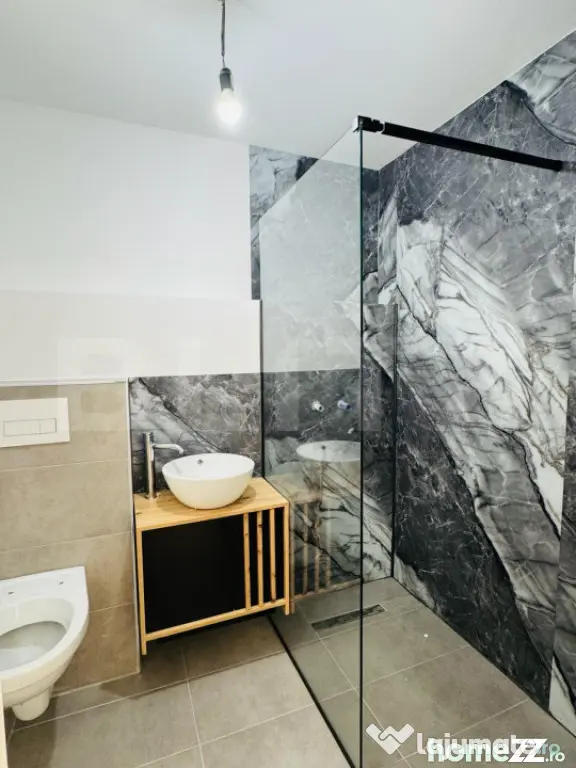 Casa de vanzare, 46 mp, ideal pentru investitie, zona Schei