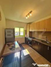 Se inchiriaza apartament cu 2 camere, recent renovat, parcar 