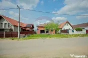 De vânzare proprietate cu două clădiri la roșu, Cord?... 