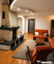 Casa individuala, 350 mp, zona Sasar 