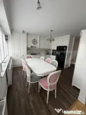 Apartament cu 4 camere, 170 mp, spatiu comercial, zona Belve