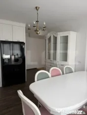 Apartament cu 4 camere, 170 mp, spatiu comercial, zona Belve