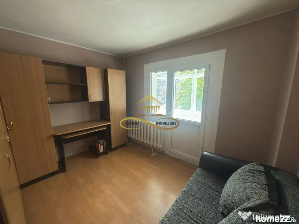 Apartament 3 camere de vanzare in Bacau strada Stefan cel...