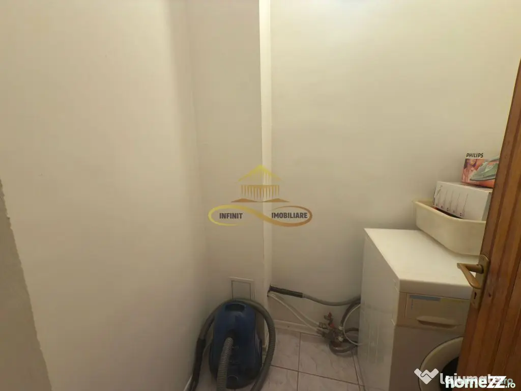 Apartament 3 camere de vanzare in Bacau strada Stefan cel...
