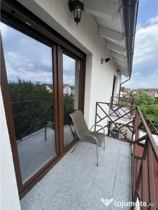 Apartament 4 camere 140 mp utili cu 2 locuri parcare zona Ar